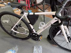 -道路口单车爱瓦士dahon大行