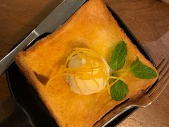 奶黄流沙西多士-来龙里 精致 东南亚餐室(万象城店)