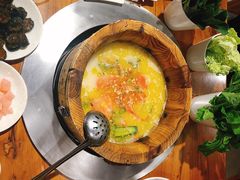 -鱼遇木桶斑鱼火锅(塔湾店)