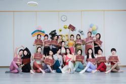 -亚太瑜伽普拉提学院