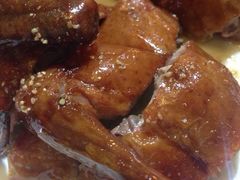 吊烧乳鸽-郑厨私房菜