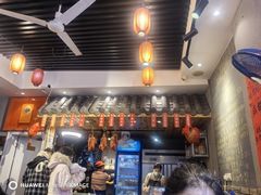 -爆炸头阿姨小四川正宗川味小吃(无任何分店)
