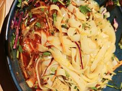 -耶里夏丽·新疆菜·28年喀什老馆(田林东路店)