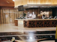 -东西风牛排馆周末烧烤自助(首都机场希尔顿店)