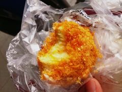 鸡丝肉松小贝-鲍师傅糕点(西站店)