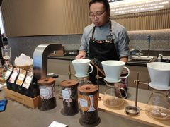 -星巴克臻选(上海合生汇1F店)