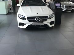 -上海星瀚奔驰4S店(红柳路店)