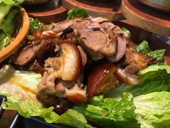 -肥肥虾庄·金牌油焖大虾(杨园滨江时代walk店)