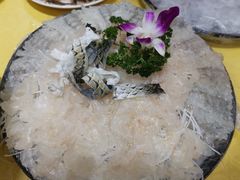 -官塘陈记鱼生·潮汕砂锅粥·牛肉火锅(潮枫路总店)