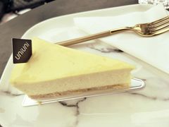 -UNI UNI(环亚凯瑟琳店)