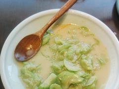 -川流不息·地道川菜·小龙虾(松东路店)