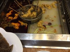 -洪焱重庆老火锅(万福花园店)
