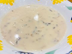 传统口味蘑菇浓汤-萨莉亚意式餐厅(天河城购物中心店)