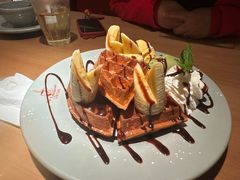 朱古力香蕉华夫饼-Lia Cafe Bar Restaurant松山咖啡屋