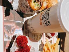 -The Habit Burger Grill 哈比特汉堡(复兴soho店)