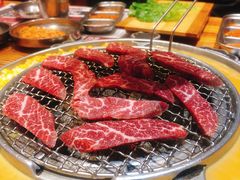 -青瓦炭韩潮烤肉(花园道店)