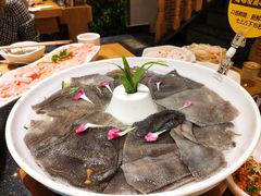 -香佰里鲜货火锅(佳乐金街店)