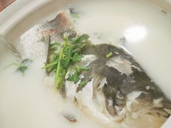 -天乐农家鱼头王(天目湖店)