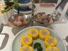 -左庭右院鲜牛肉火锅(金山万达店)