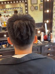 -东方先生国潮男士理发馆