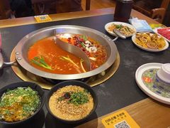 -沸炉重庆老火锅(军事博物馆店)