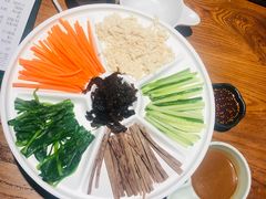 鸡丝凉米线-云海肴·汽锅鸡·云南菜(美罗城店)