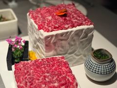 -左庭右院鲜牛肉火锅黑金店(陆家嘴中心店)