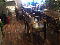 -HIGH FIVE哈福手工汉堡(桂林路店)