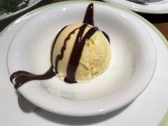 蓝莓香草冰淇淋-萨莉亚意式餐厅(南京龙湾天街店)