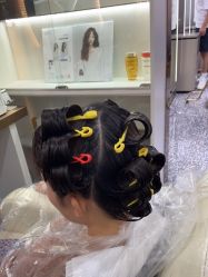 -Tloml salon