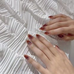 -VIVI BEAUTY  美甲美睫皮肤管理中心