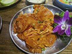 -明洞阿姨·韩式酱蟹烤肉·创意料理(三元桥店)