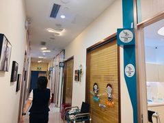 -维乐口腔(美维云门诊陆家嘴店)