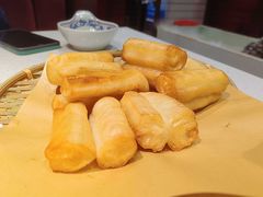 火锅油条-牛村来人潮汕牛肉火锅(西单店)