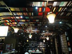 -钟书阁(松江泰晤士小镇店)