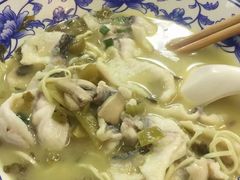 -何太太馄饨面铺(大浒东苑店)