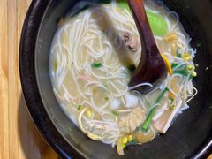 -勺子米线·云南传统小吃市集(四方街店)