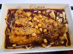 -鲲少爷烤鱼饭.螺蛳粉·清真(爱琴海店)