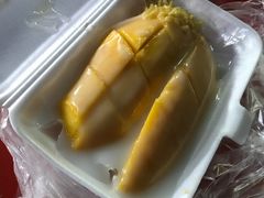 -芒果糯米饭摊子