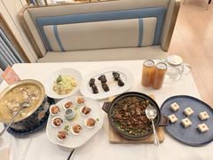 -品海楼·大连海胆锅贴馆(东港店)