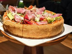 -Dragon Pizza•圆脸龙披萨·牛排餐厅