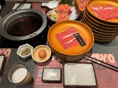 -牛YO寿喜烧·铁板烧和牛火锅自助(市府恒隆店)