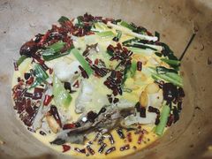 -滇香肴·云南菜蒸汽石锅鱼(云南北路店)