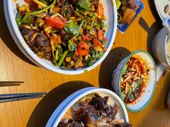 -包整·丝娃娃(一览甲秀楼风景店)