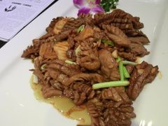 爆炒腰花-闫府私房菜·百年鲁菜(恒隆店)