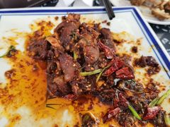 -八两八金·莱芜特色炒鸡(市南漳浦路店)