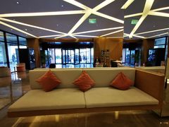 -桔子酒店(深圳东门湖贝地铁站店)