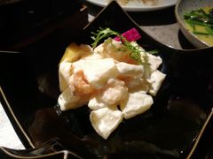 凤梨虾球-穹六人间 people 6(岳阳路店)