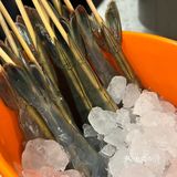 「招牌滋补药材醉鸡煲」点了半只鸡足够两人吃了