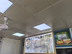 -四时春点心店(公园大观吉富绅花园店)